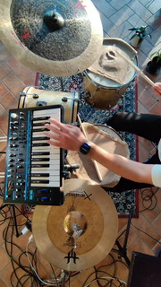 Large Chords & Dead Drums - part 40 Practicing how to switch from stick to the keys as fast as possible 😄 . . . . . #ridethenoise #producer #producerlife #batterista #homerecording #synthesizer #liveperformance